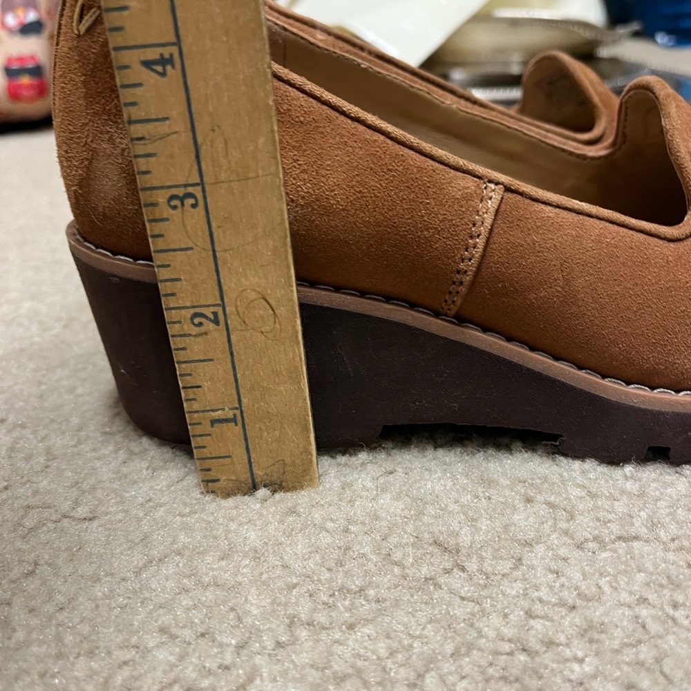 Vionic Wedges Suede Slip-On Size 6 - Picture 7 of 9